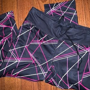 Women’s athletic capris